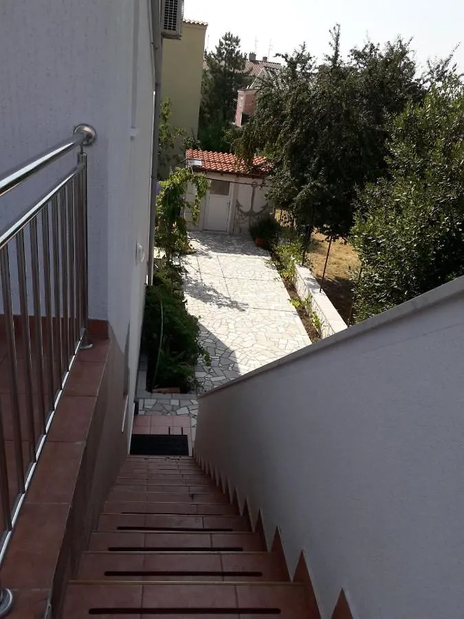 Apartment Lavanda Punat