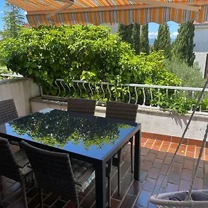 Natasa Apartman